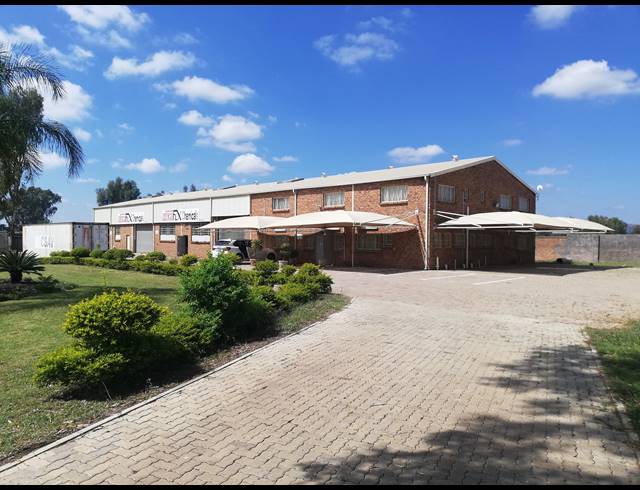 1,400M² FACTORY FOR SALE IN KLERKSOORD